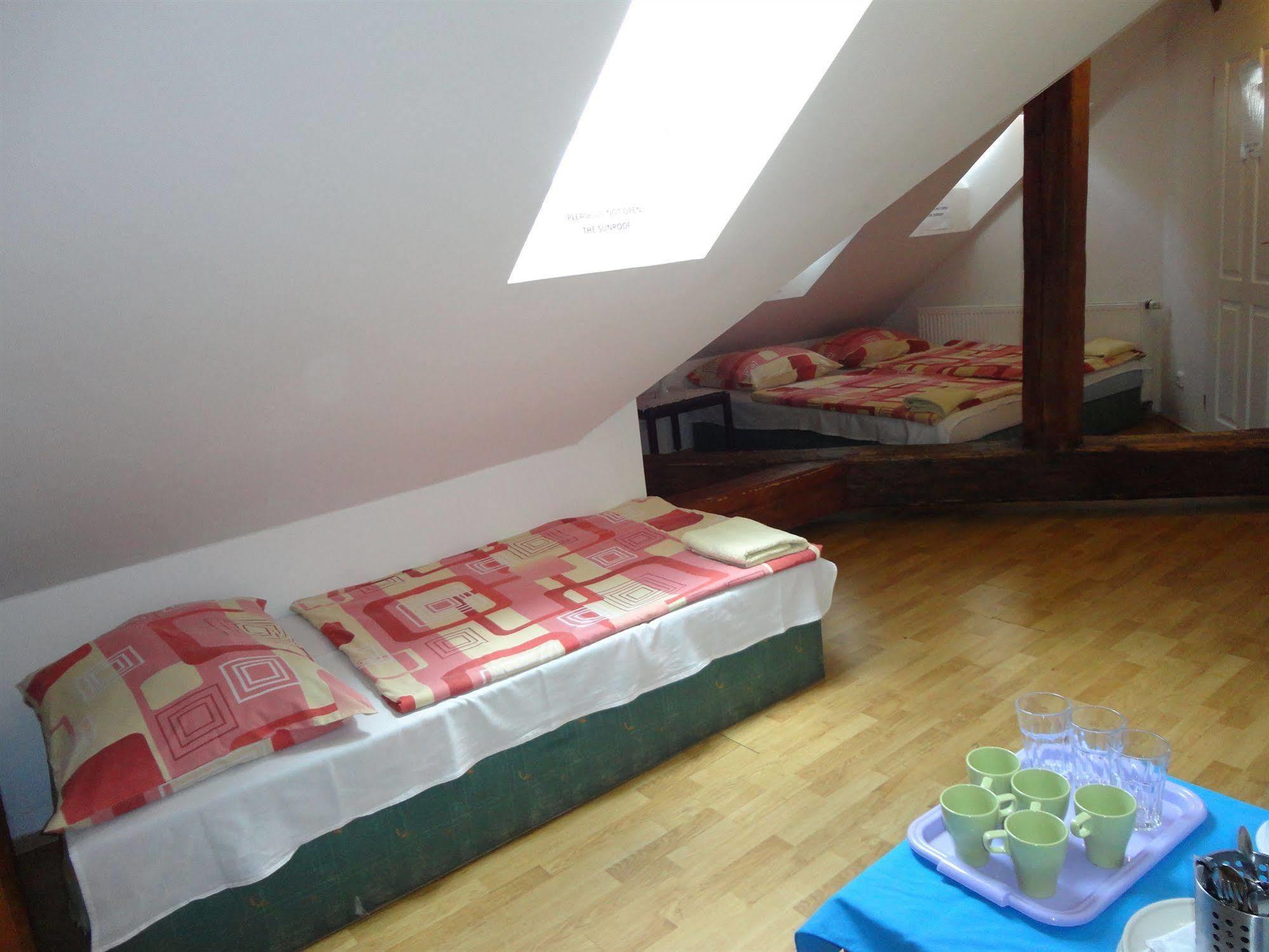 Pension Tara Praag Buitenkant foto